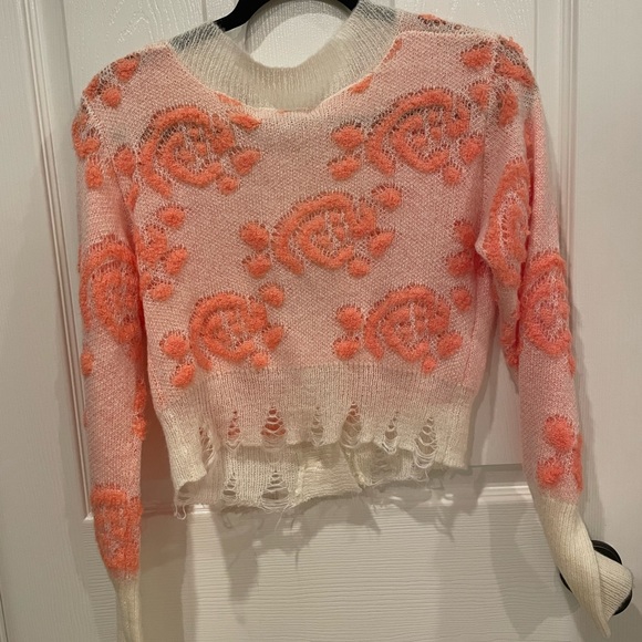 FATE Deconstructed Sweater - Picture 2 of 5